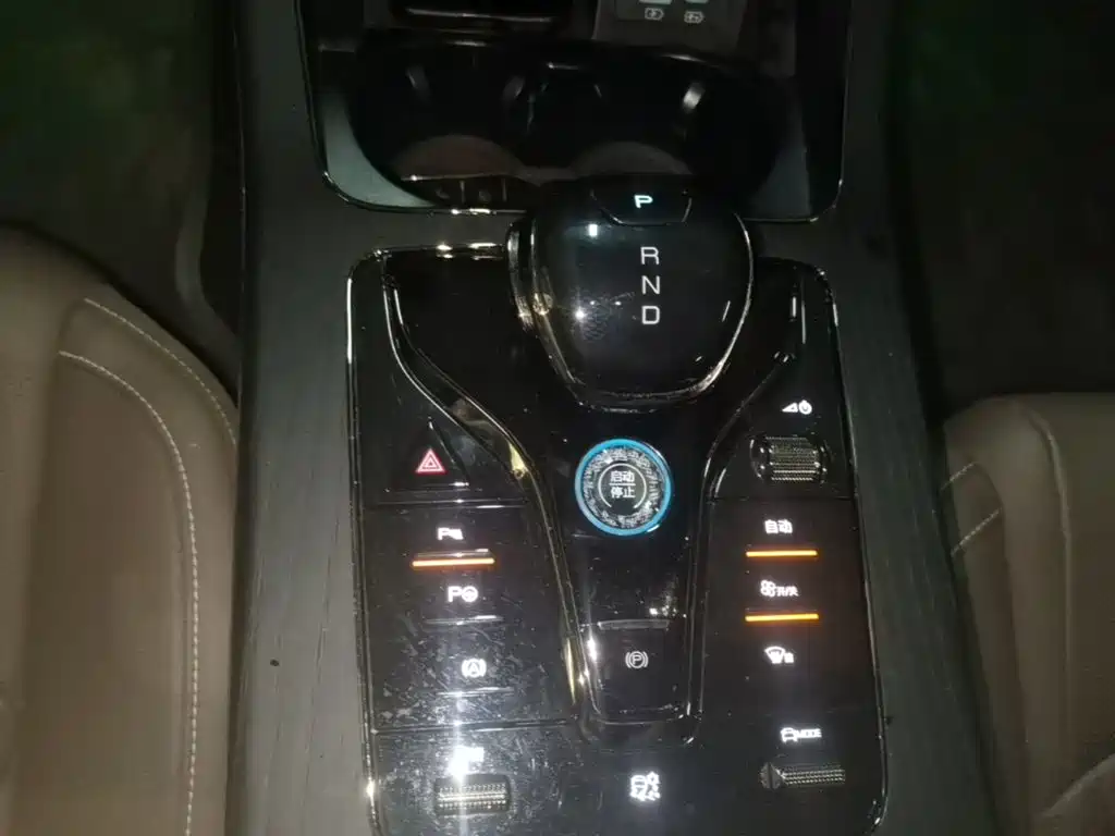 BYD Han — миниатюра 14