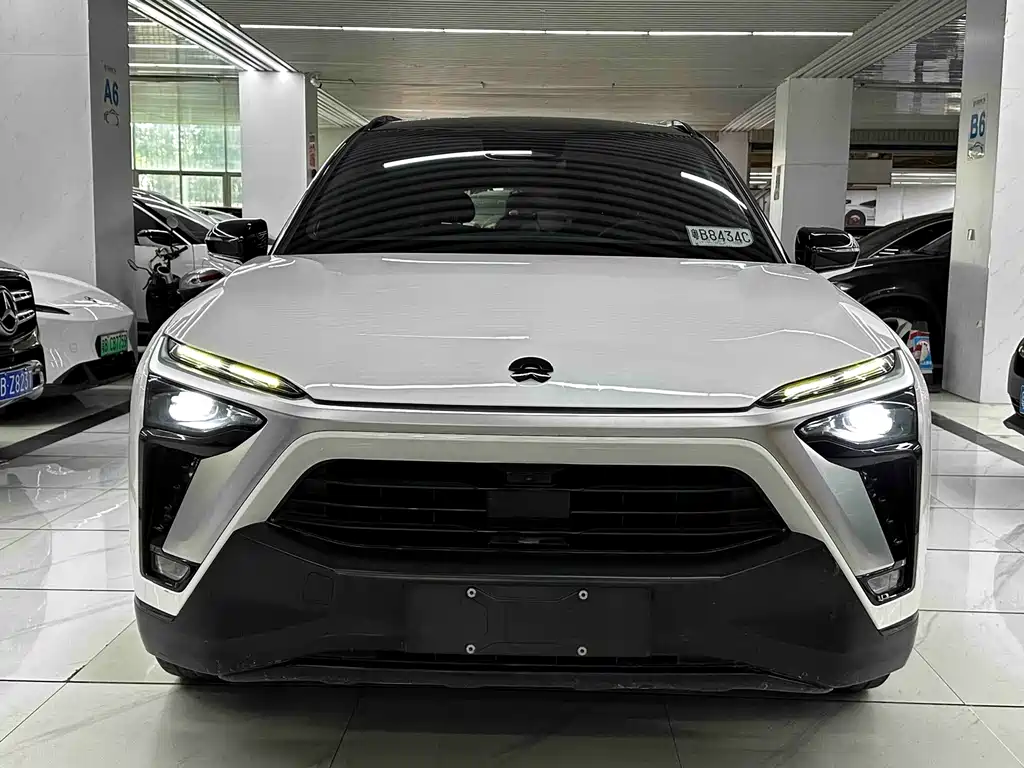 NIO ES8 — миниатюра 2