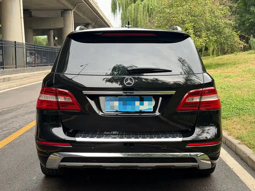Mercedes-Benz M-Class — миниатюра 5