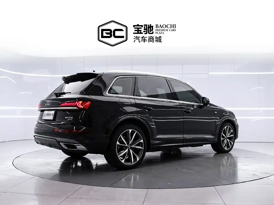 Audi Q7 — миниатюра 3