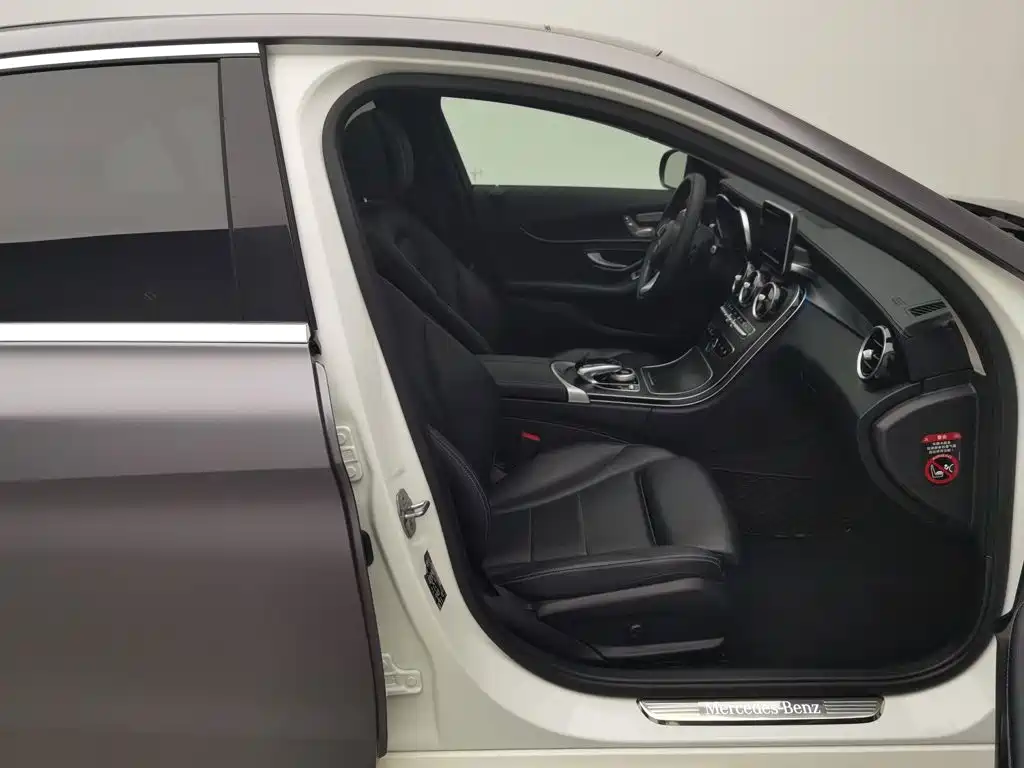 Mercedes-Benz C-Class — миниатюра 23