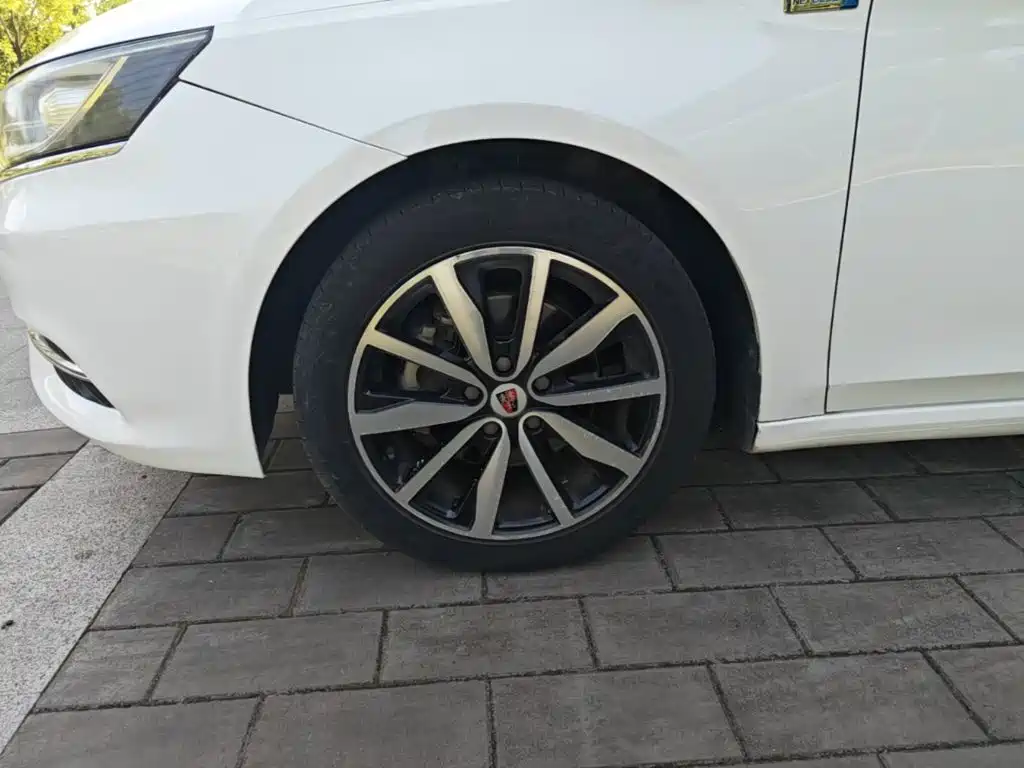Roewe i6 Classic — миниатюра 23