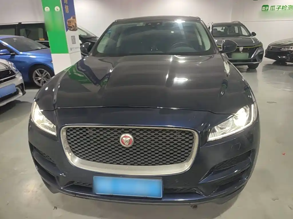 Jaguar F-PACE — миниатюра 3