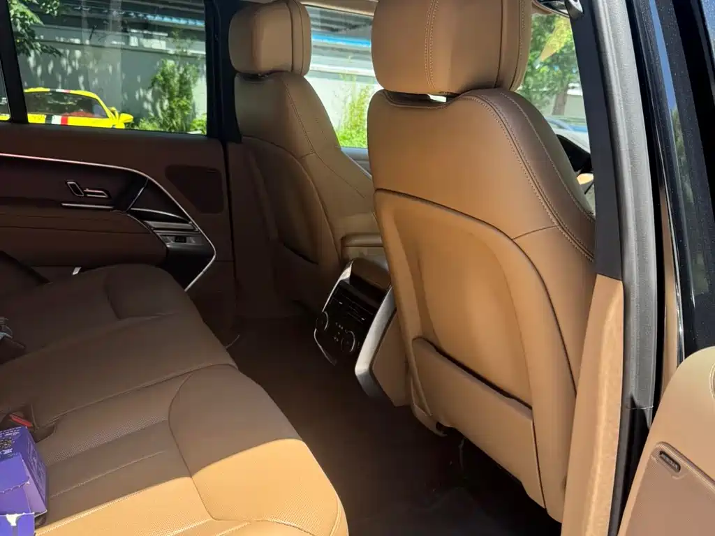 Land Rover Range Rover 2025 3.0 L6 360PS