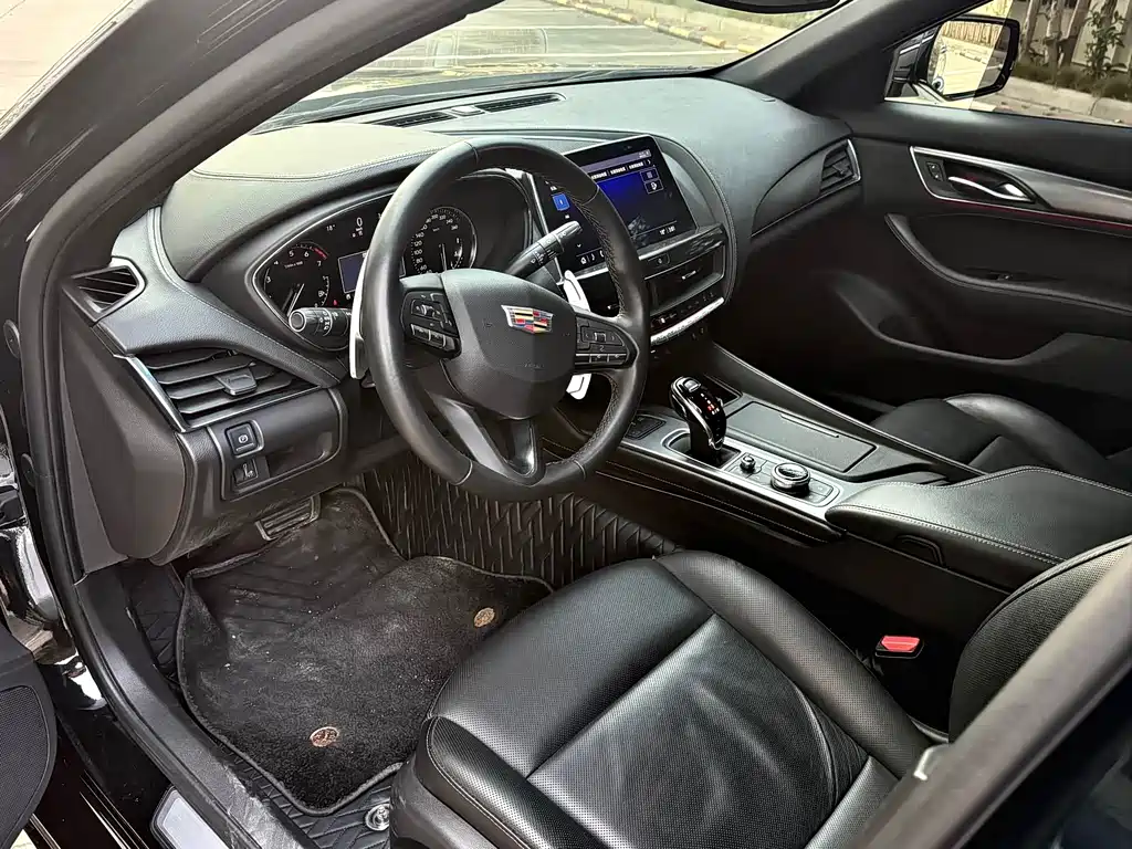 Cadillac CT5 — миниатюра 5
