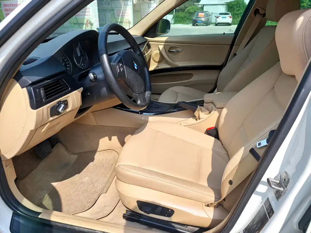 BMW 3 Series — миниатюра 3