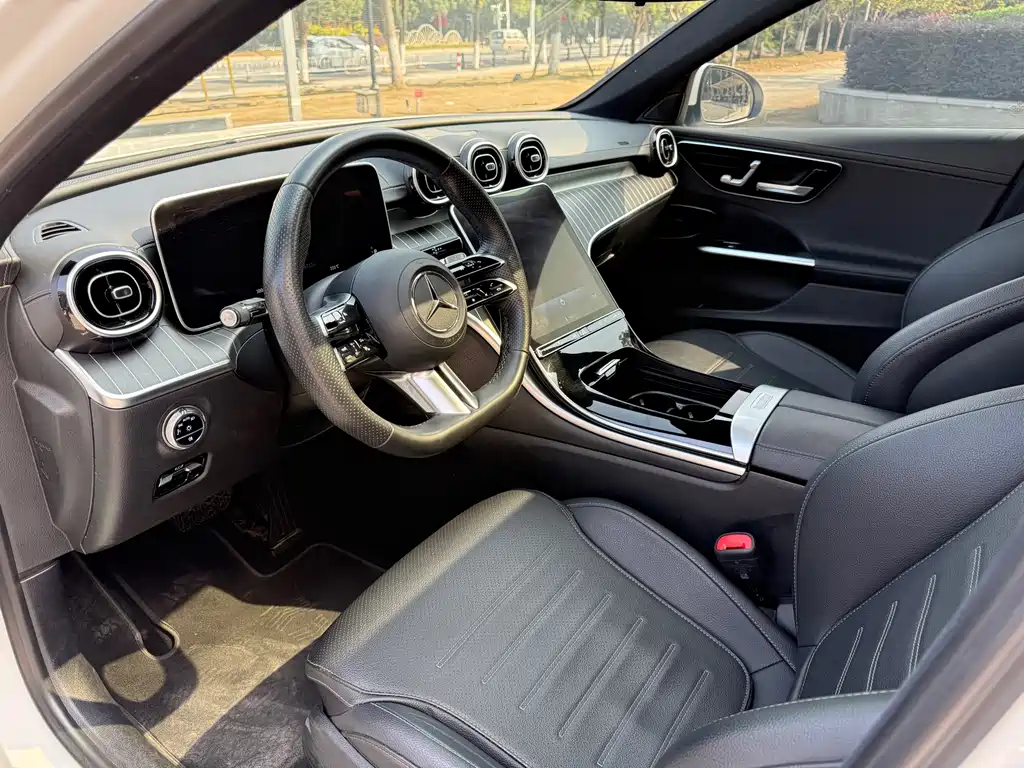 Mercedes-Benz C-Class — миниатюра 14