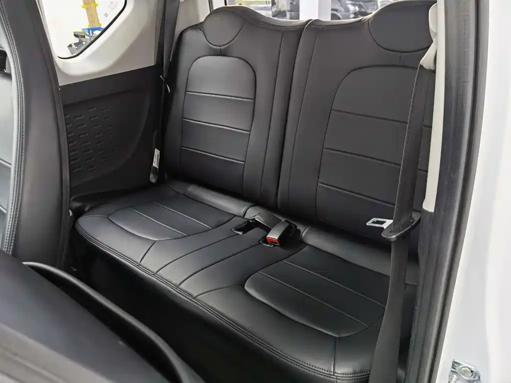 Wuling MINIEV — миниатюра 15