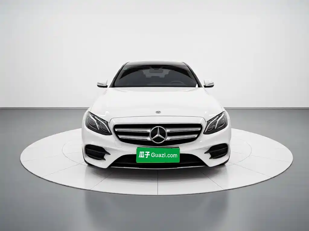 Mercedes-Benz E-Class — миниатюра 2