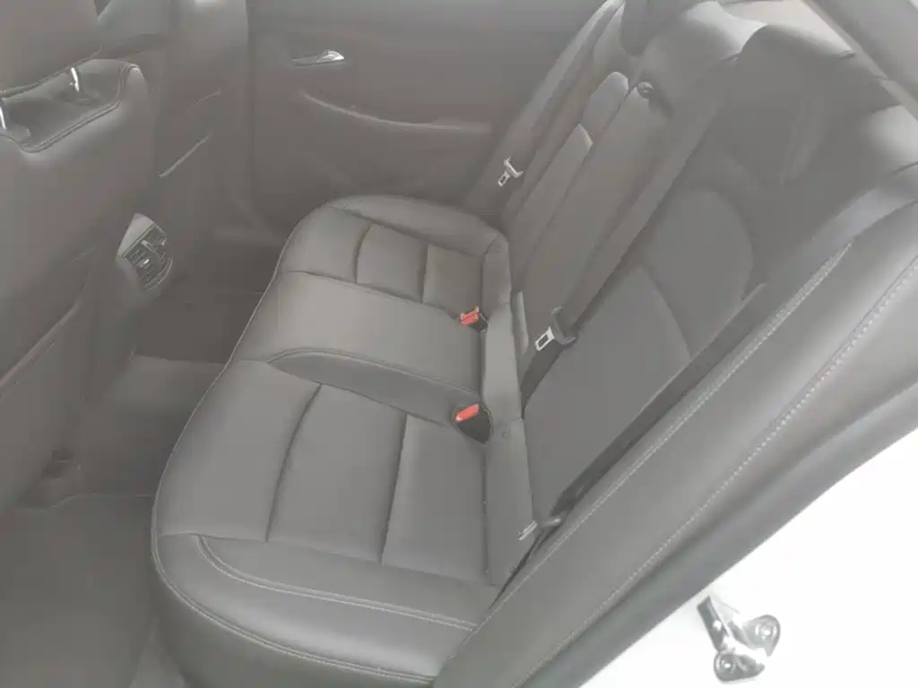 Chevrolet Malibu — миниатюра 17