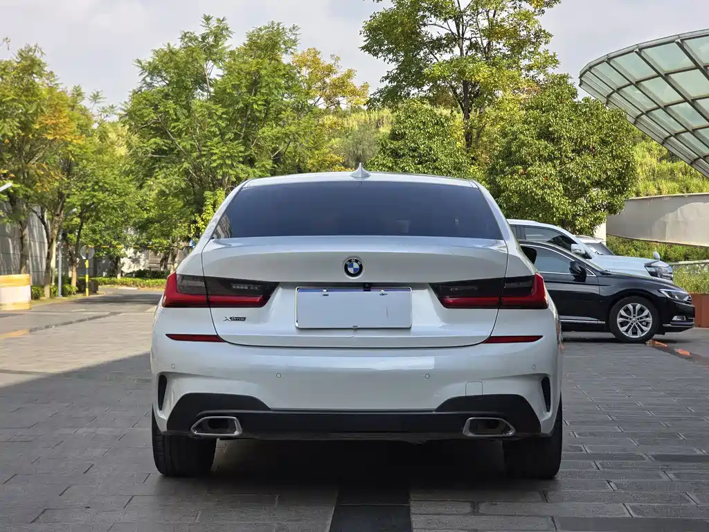 BMW 3 Series — миниатюра 6