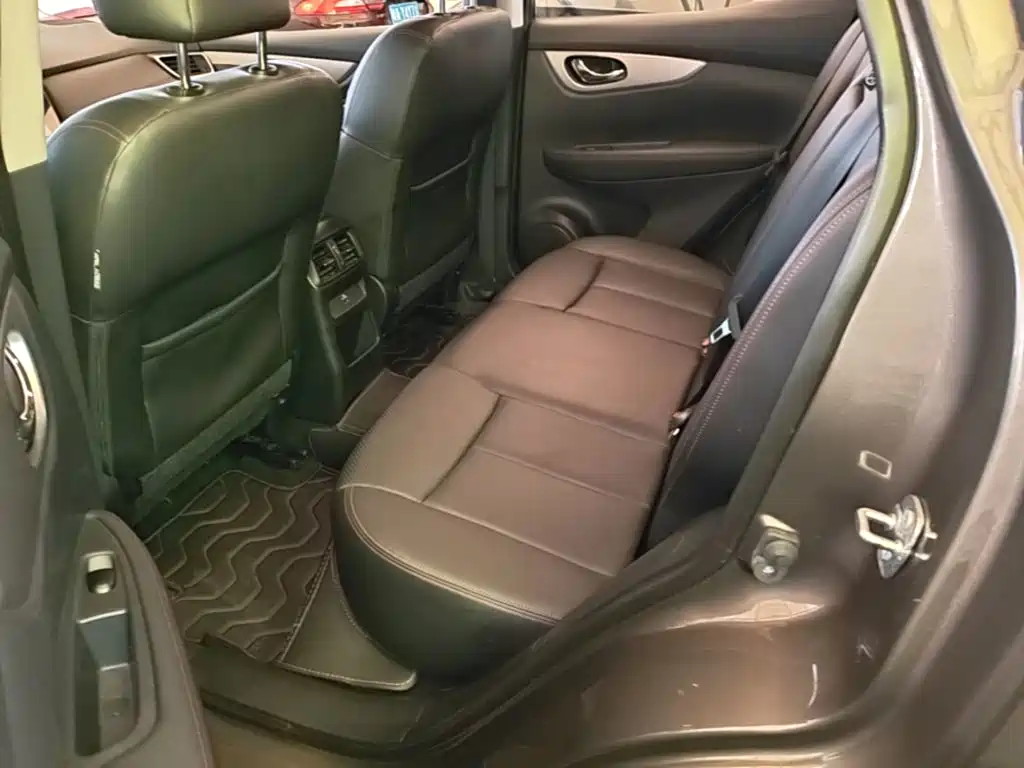 Nissan Qashqai — миниатюра 17