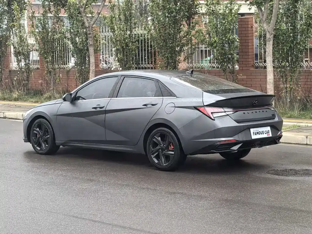 Hyundai Elantra — миниатюра 6
