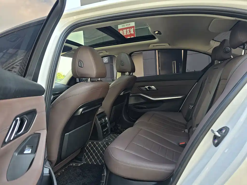 BMW 3 Series — миниатюра 10