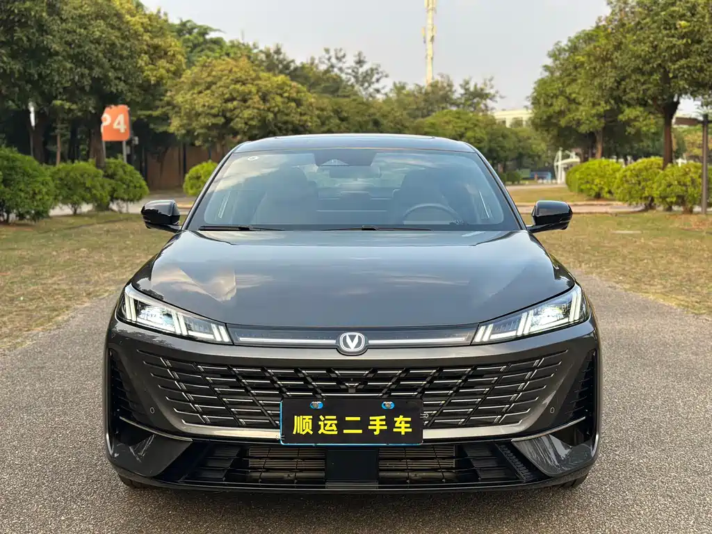 Changan Eado — миниатюра 2