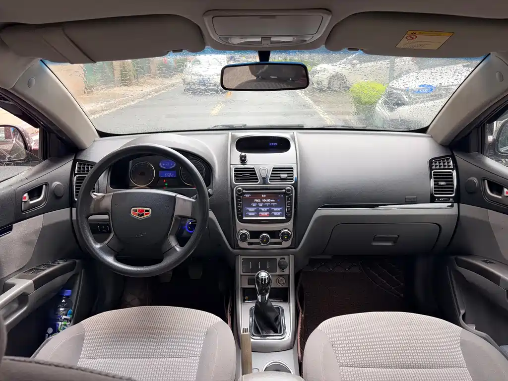 Geely Emgrand 2013 1.5L MT