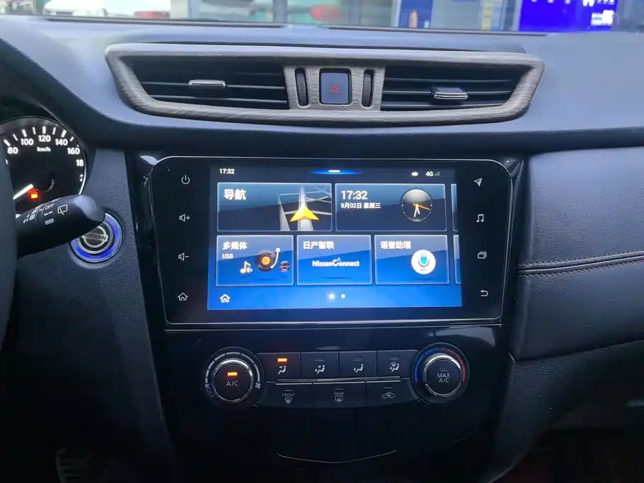 Nissan Qashqai — миниатюра 13