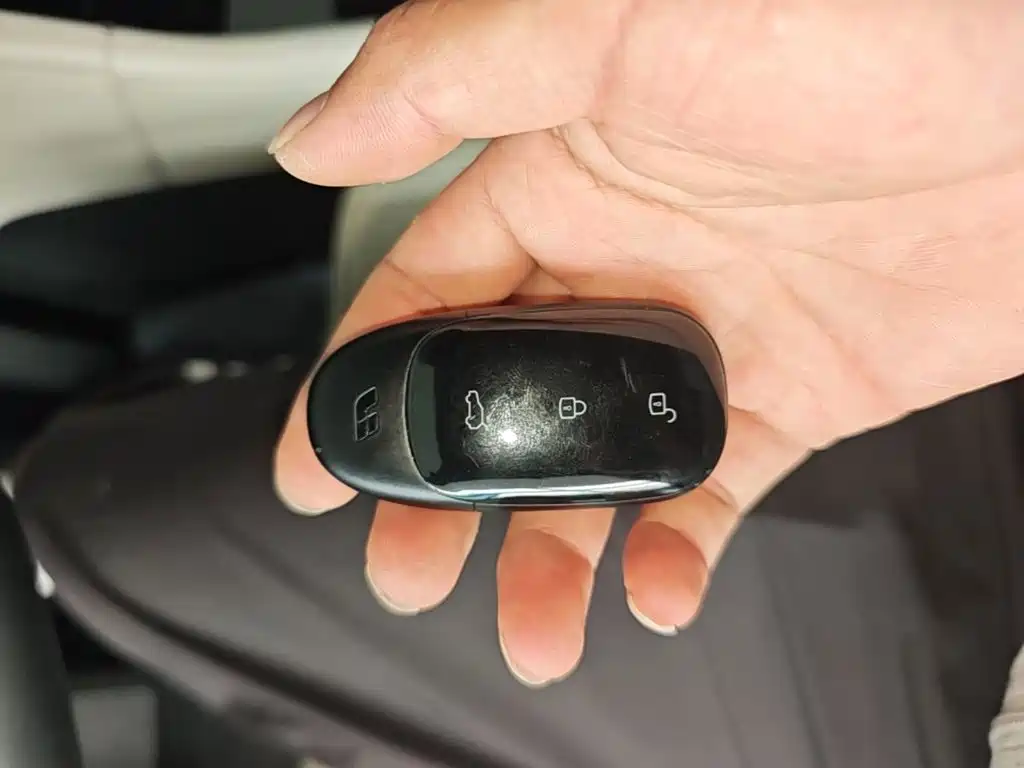 Li Auto Li ONE — миниатюра 9