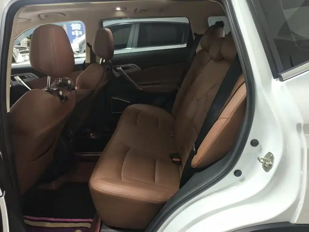 Geely Boyue — миниатюра 17