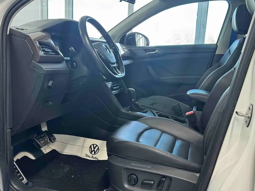 Volkswagen Tharu — миниатюра 9