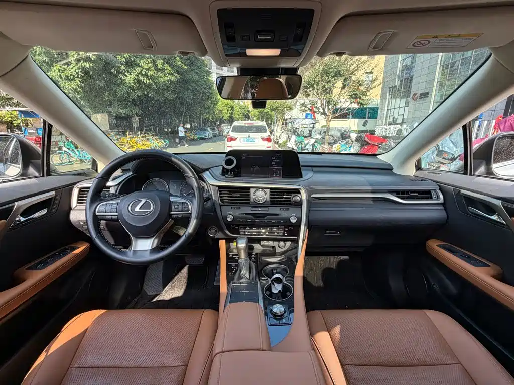 Lexus RX — миниатюра 13