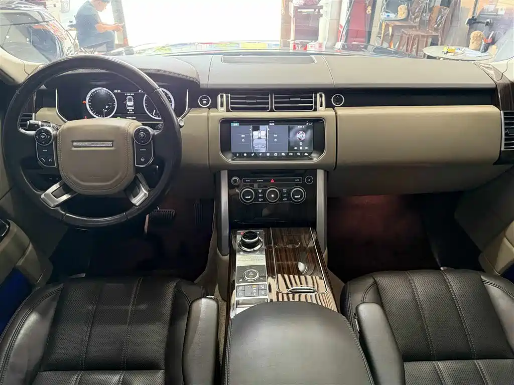 Land Rover Range Rover 2017 3.0 SC V6 Vogue Long Wheelbase
