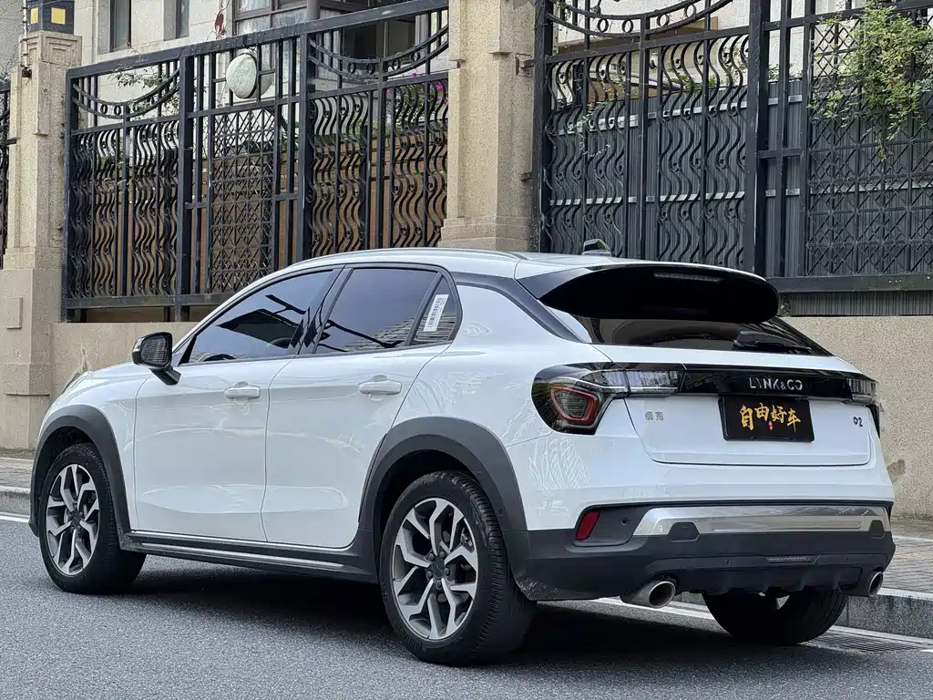 Lynk & Co 02 — миниатюра 19