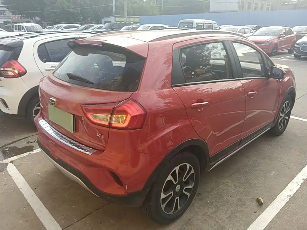 Geely Vision X3 — миниатюра 7