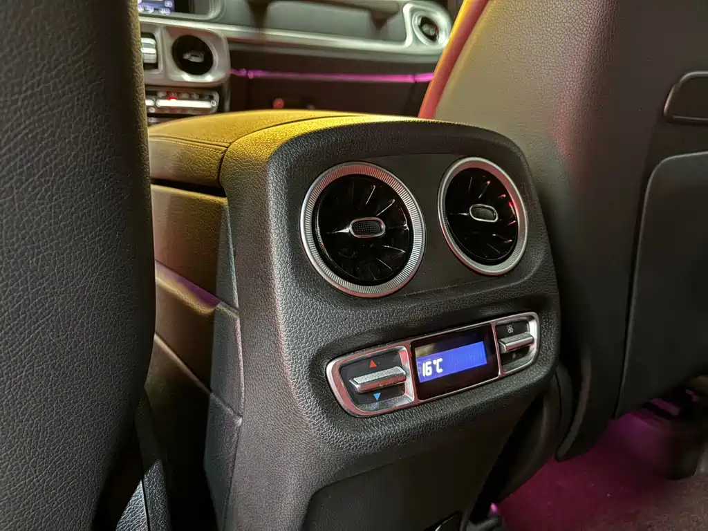 Mercedes-Benz G-Class — миниатюра 23