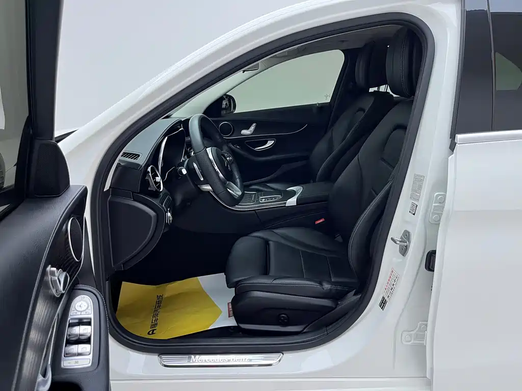 MERCEDES BENZ C CLASS