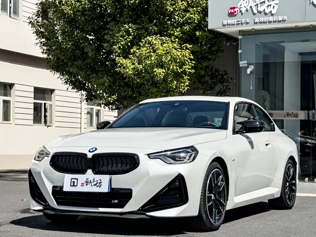 BMW M240I