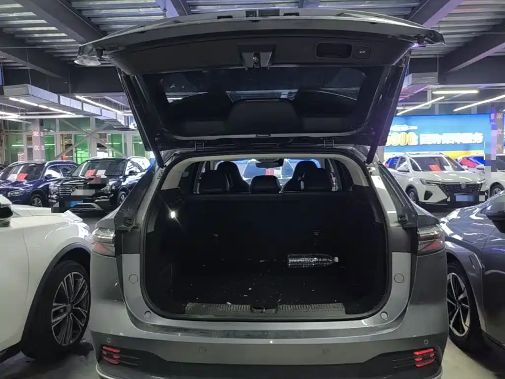 Roewe RX5 — миниатюра 19