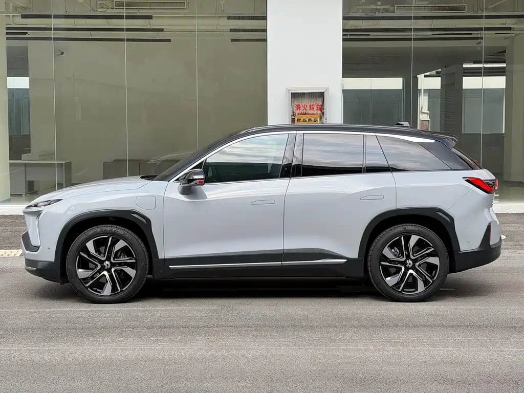 NIO ES6 — миниатюра 21