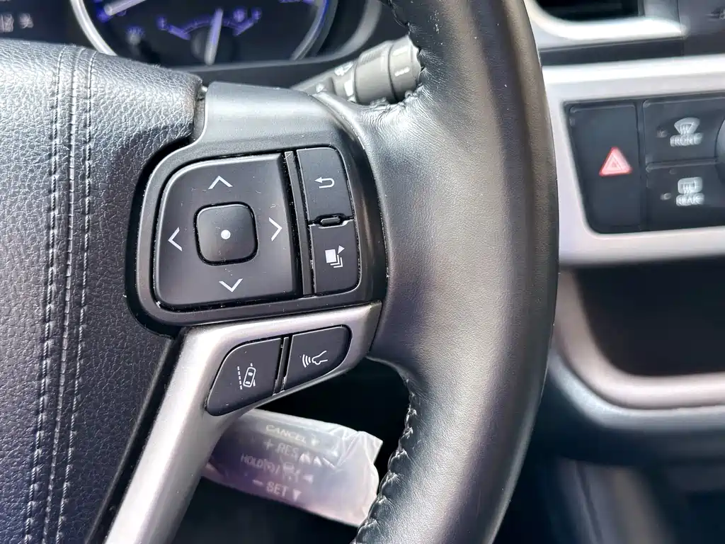 Toyota Highlander — миниатюра 16