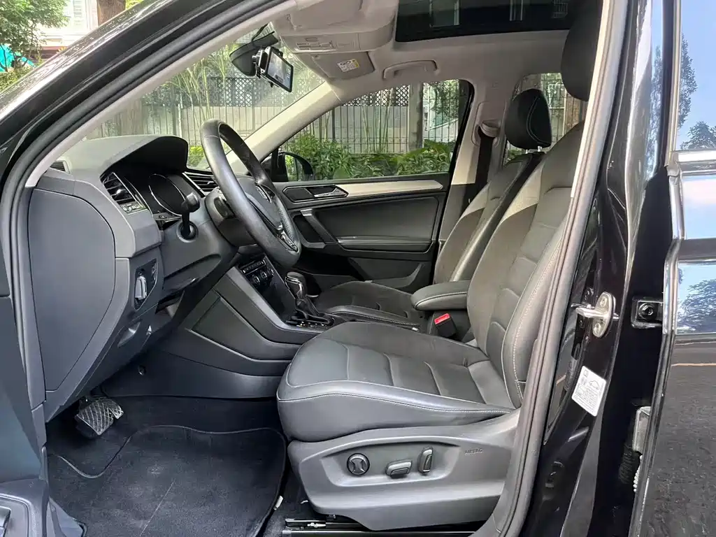 Volkswagen Tiguan L — миниатюра 3