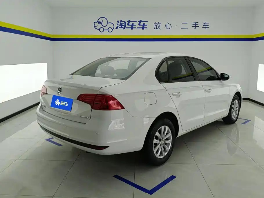 Volkswagen Bora — миниатюра 3