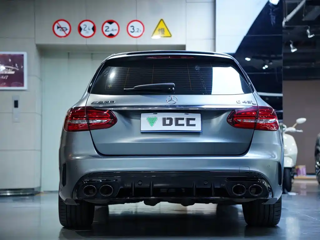 Mercedes-Benz C-Class AMG — миниатюра 24