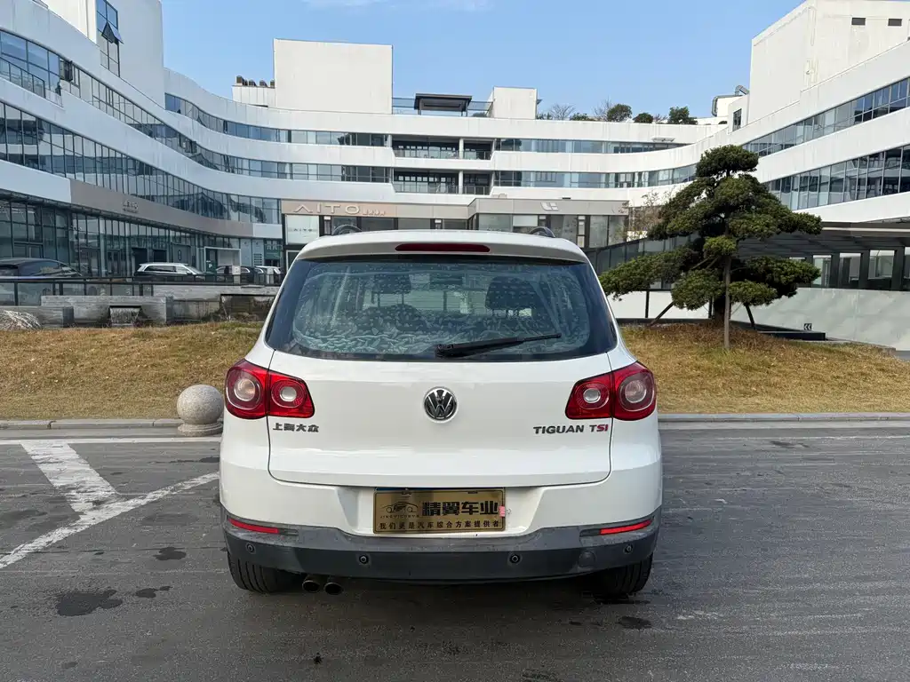 Volkswagen Tiguan 2012 1.8TSI AT