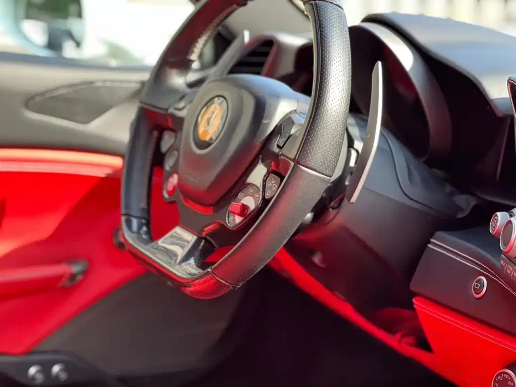 Ferrari 488 — миниатюра 7