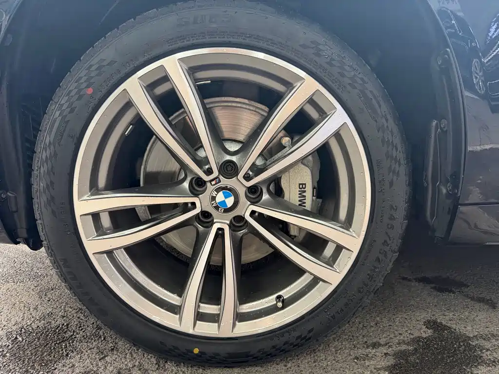 BMW 7 Series — миниатюра 5
