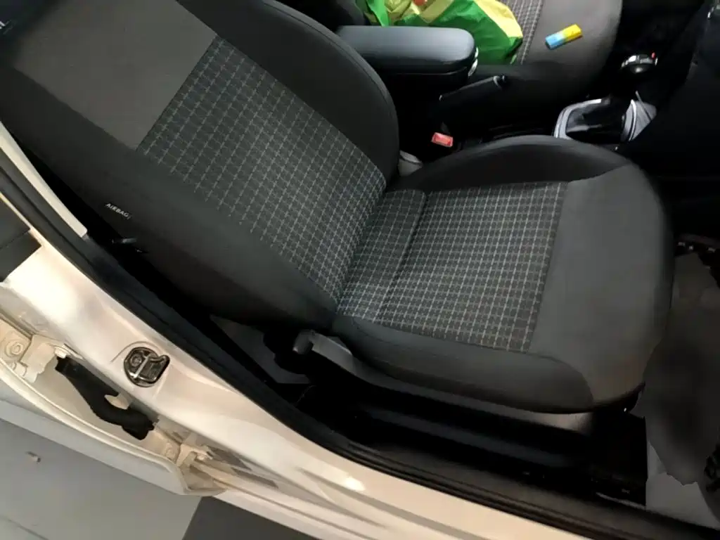 Volkswagen Polo — миниатюра 25