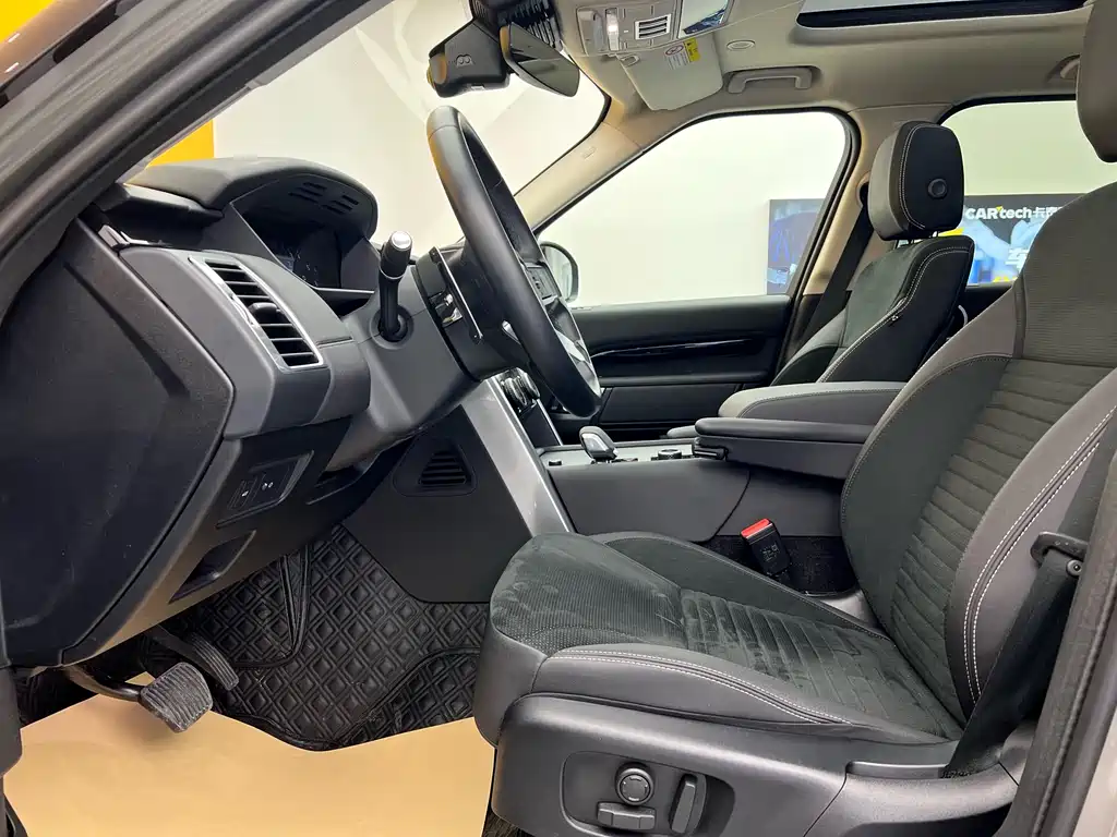 Land Rover Discovery 2024 360PS S