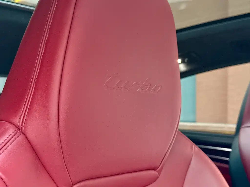 Porsche Cayenne — миниатюра 19