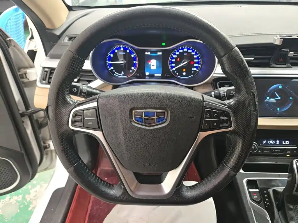 Geely Emgrand — миниатюра 11