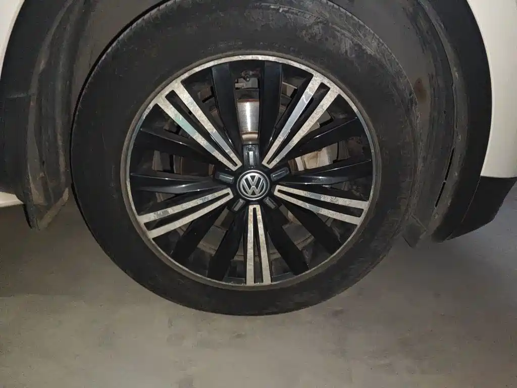 Volkswagen Tiguan L — миниатюра 8