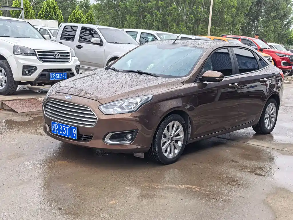 Ford Escort 2015 1.5L Auto Fashion Type