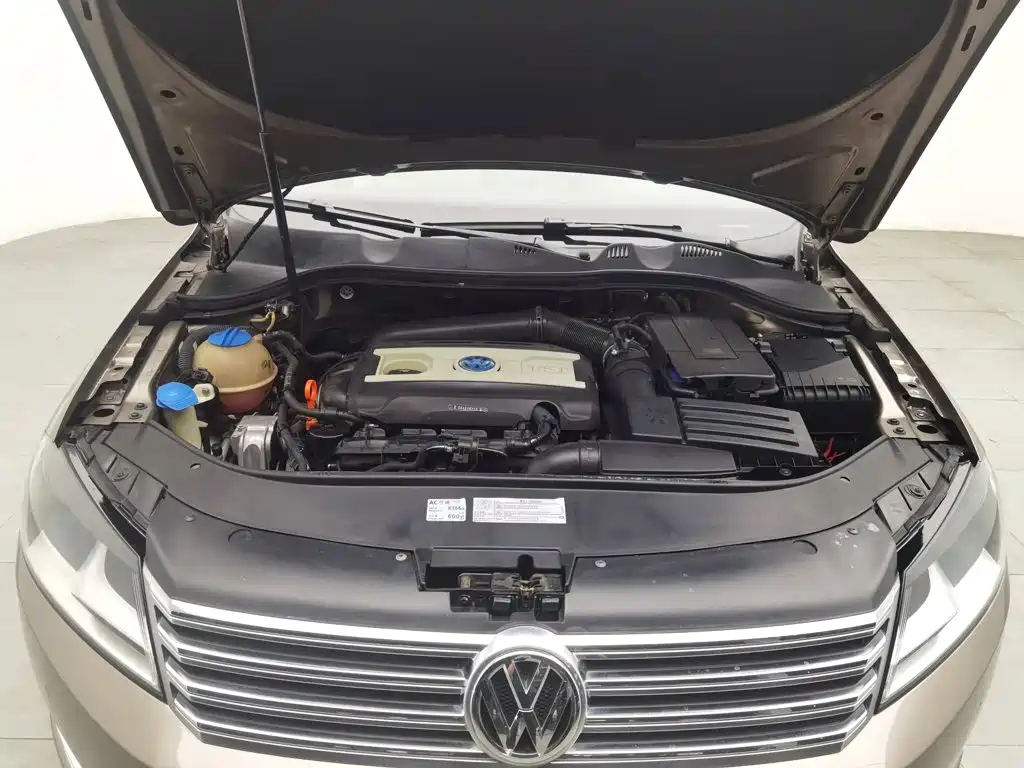 Volkswagen Magotan — миниатюра 6