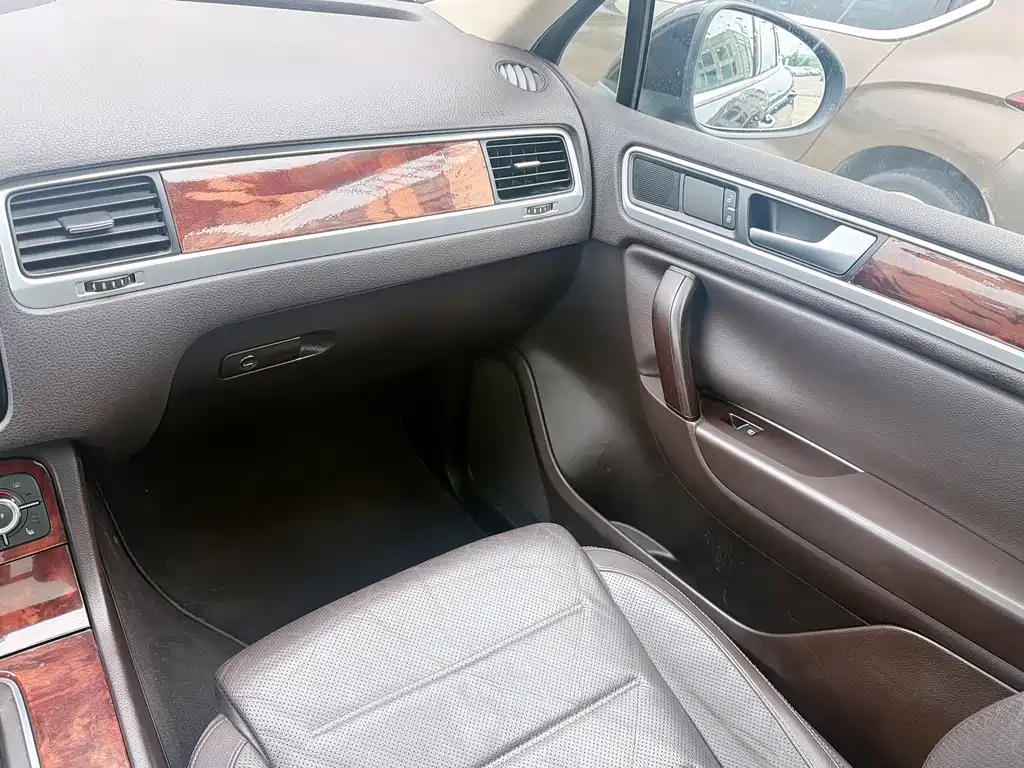 Volkswagen Touareg — миниатюра 13