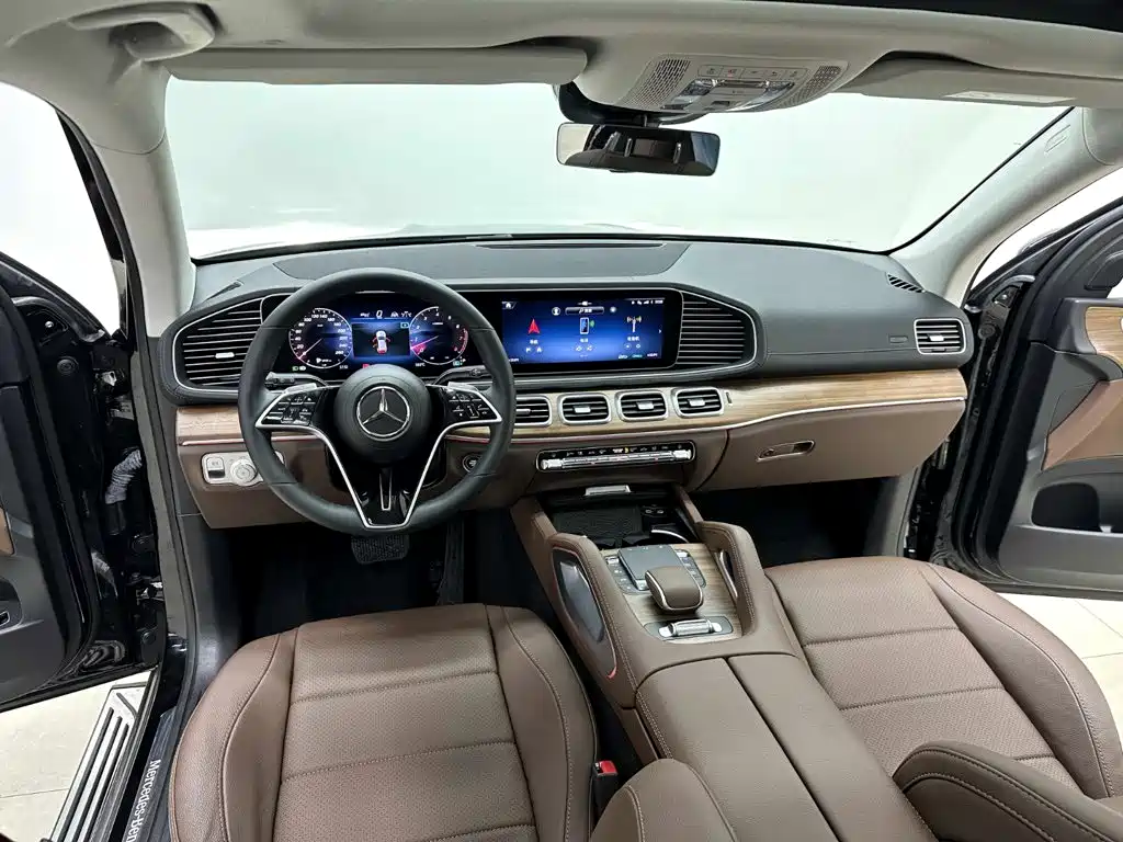 Mercedes-Benz GLE (Import) — миниатюра 13