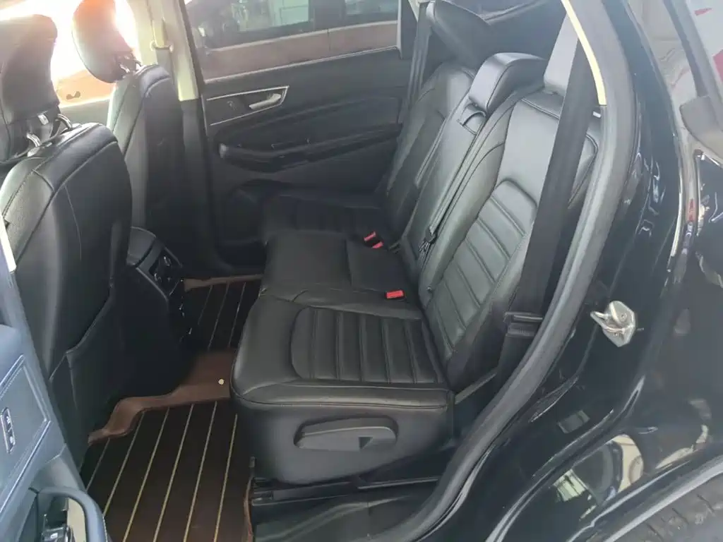 Ford Edge — миниатюра 17